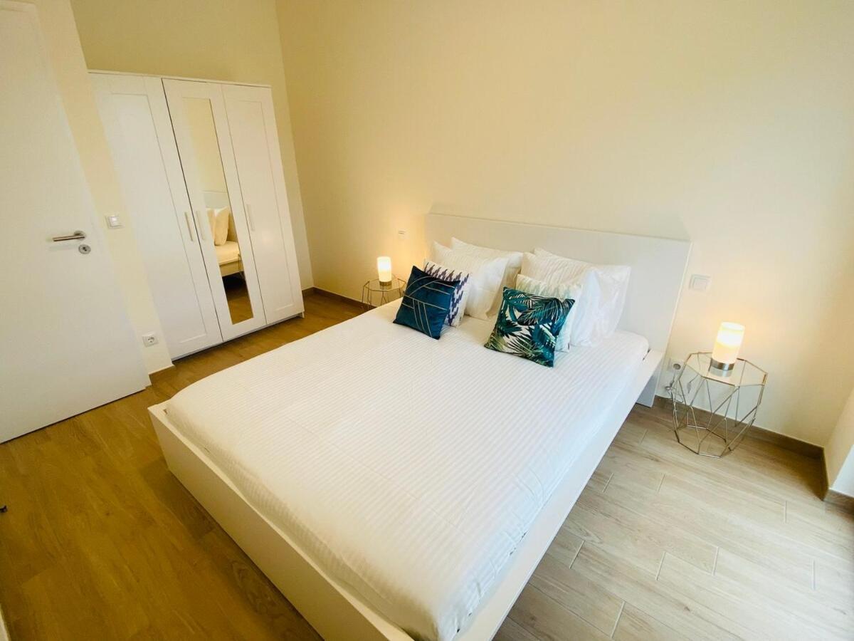 Appartement Luxury Flat In Center With Free Parking-hol1 Luxemburg